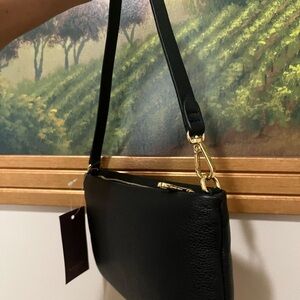 RADLEY LONDON Black Leather Shoulder Bag with Gold Accents
